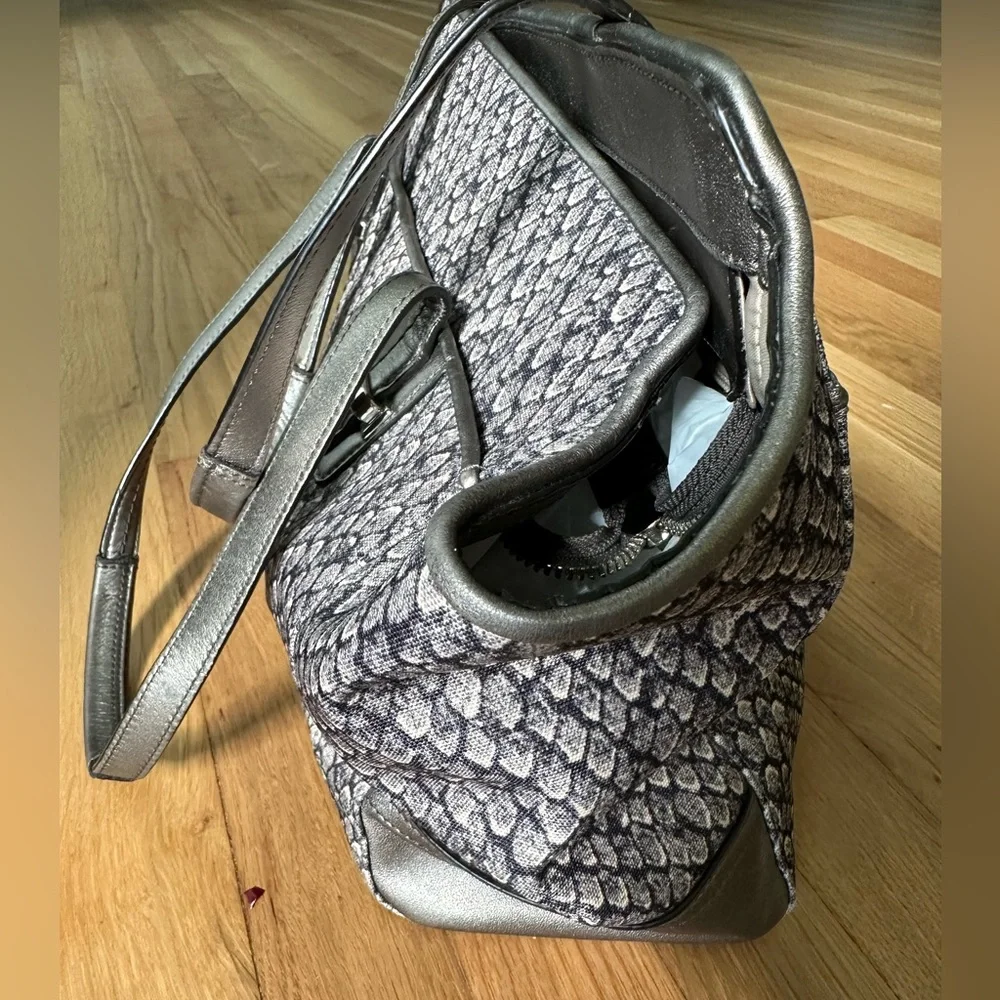 Grunge Glam Alt Gunmetal Gray Python Snake Coach Taylor Alexis Carryall Satchel